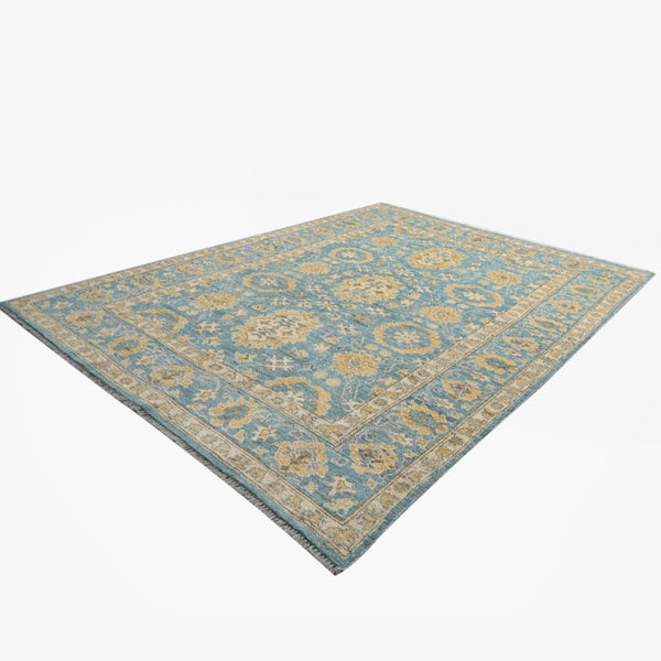 Ushak Rug 275 x 205 cms
